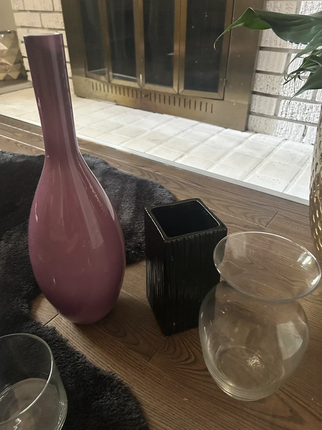 Assorted Vases and Decorative Jars image indicator(3)