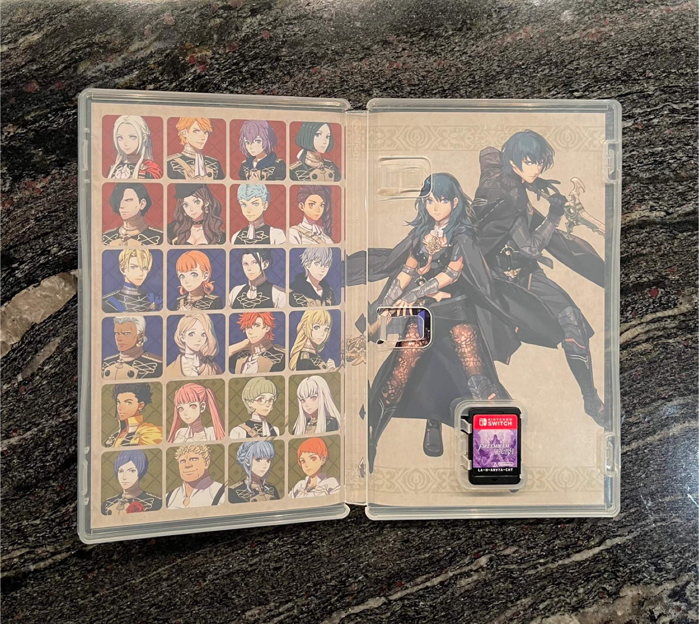Fire Emblem: Three Houses - Nintendo Switch Game - photo 3