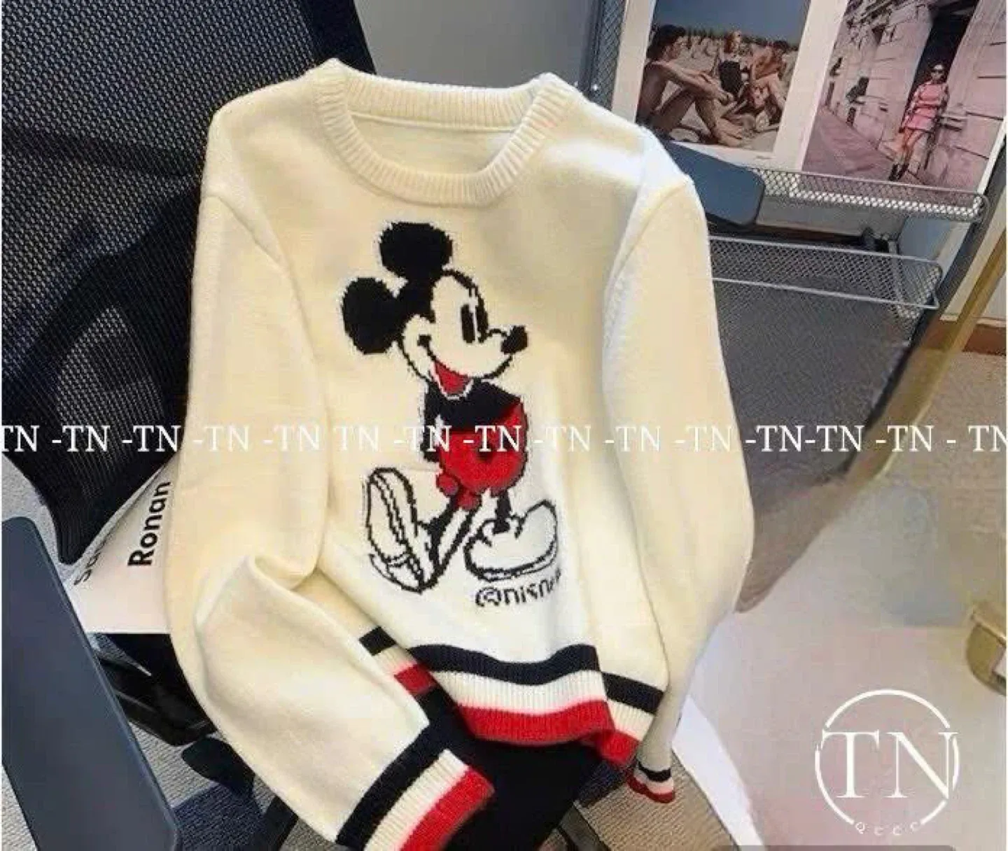Disney Mickey Mouse Sweater - Size Small image indicator(2)