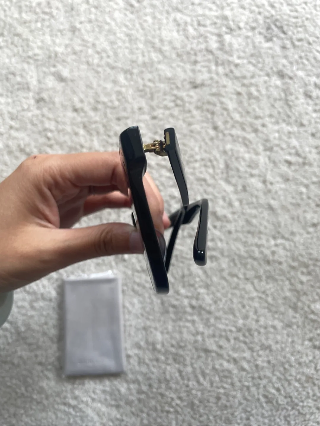 Gentle Monster Black Sunglasses image indicator(3)