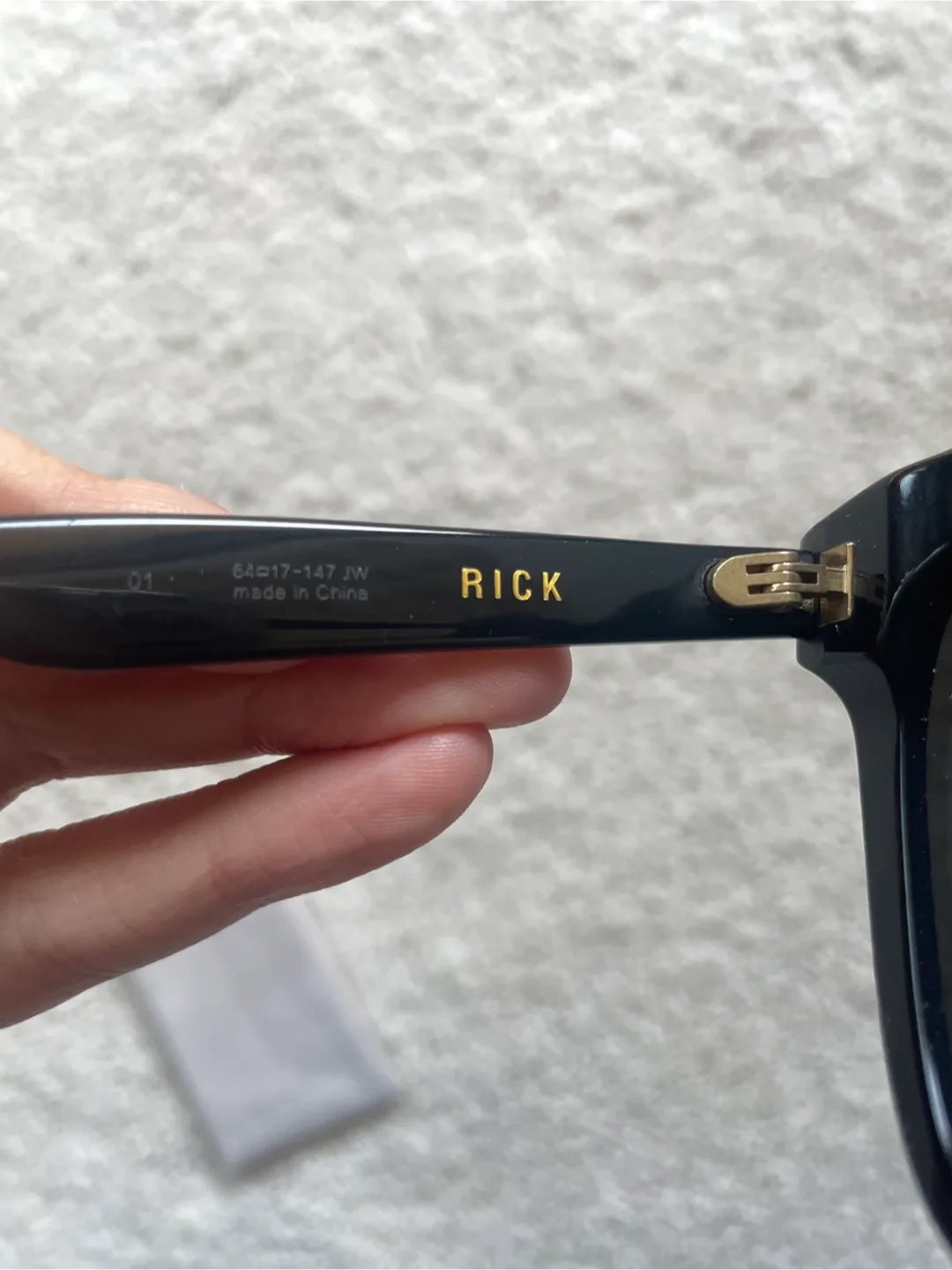 Gentle Monster Black Sunglasses image indicator(7)