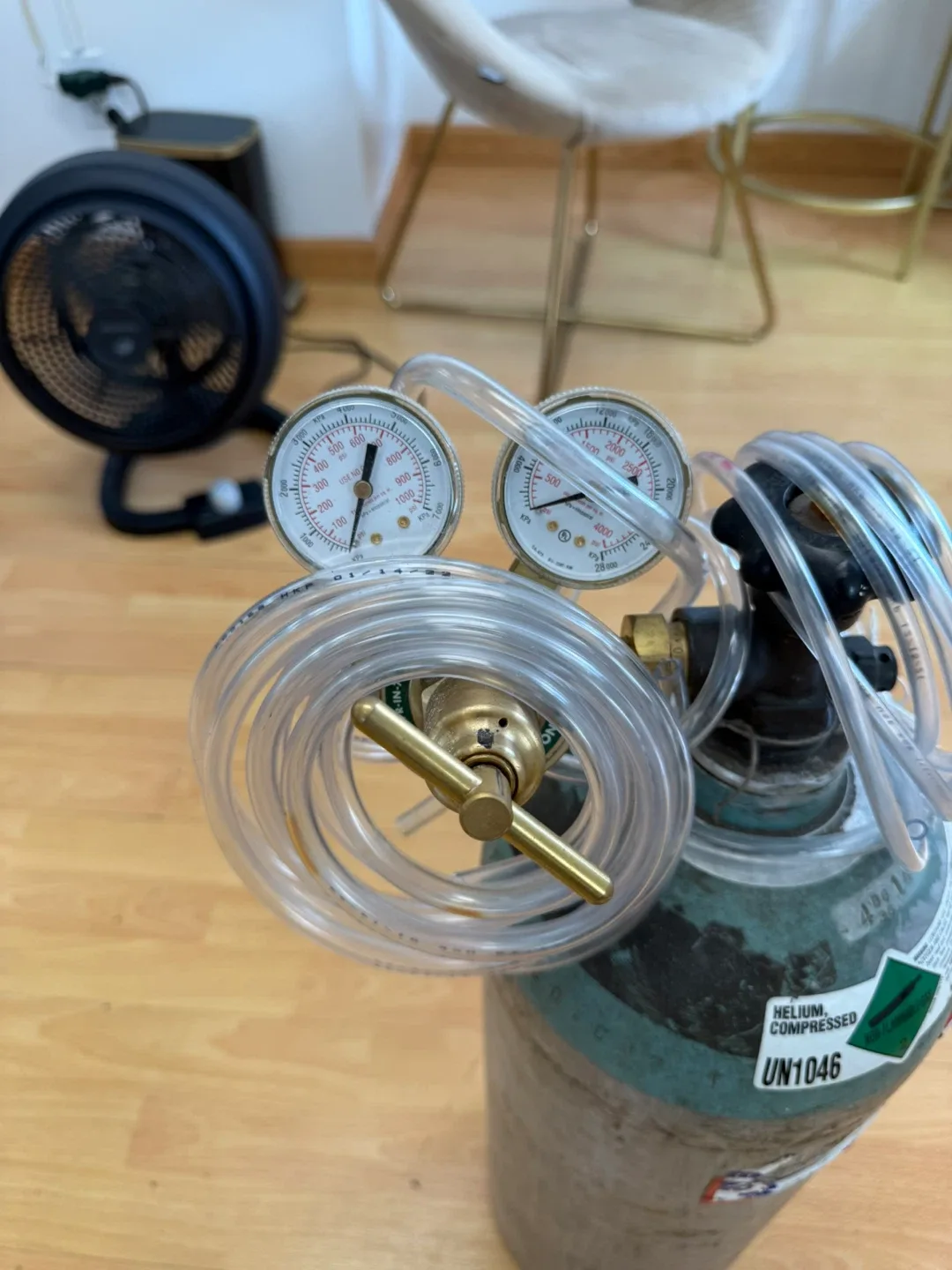 Helium Compressed UN1046 Gas Tank thumbnail