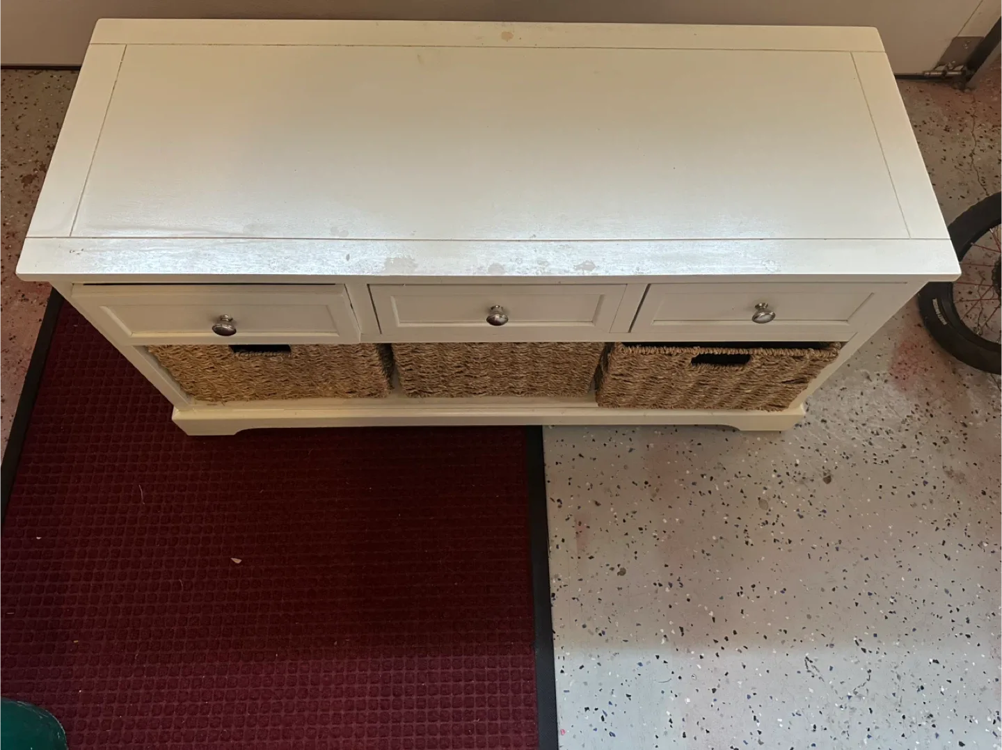 White Storage Bench with Baskets image indicator(2)