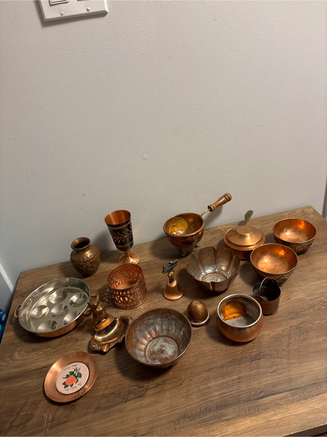 Vintage Copper Decorative Bowls and Items - photo 2