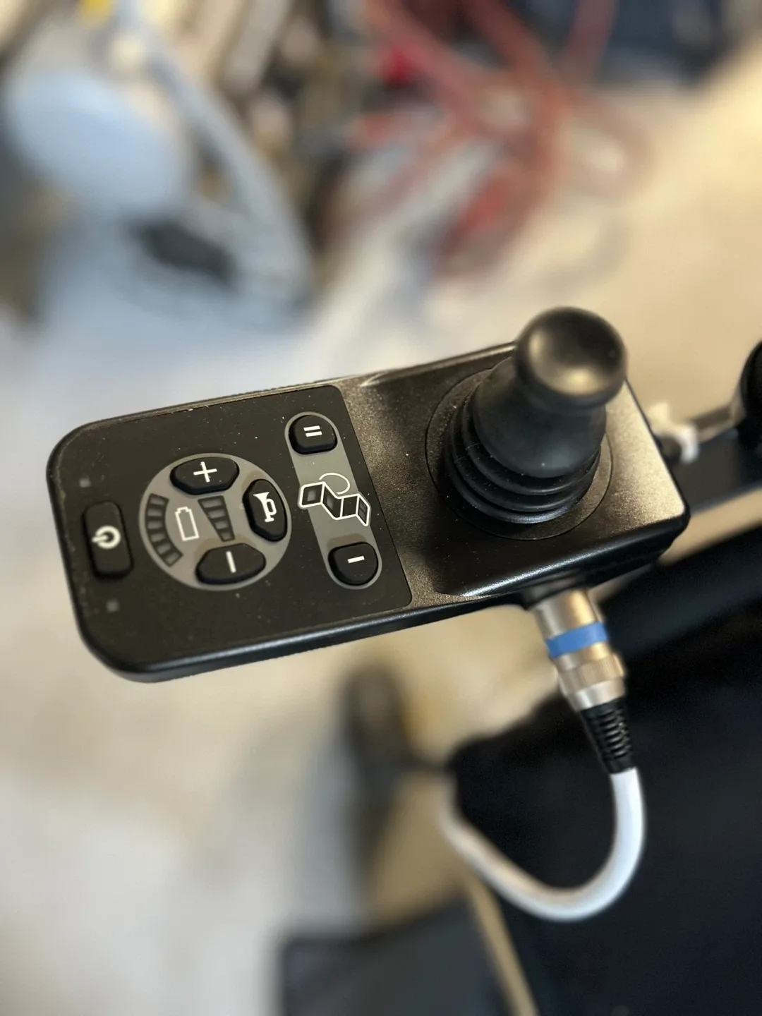 Quantum Q6 Edge 3 Powerchair - 18x20 image indicator(5)