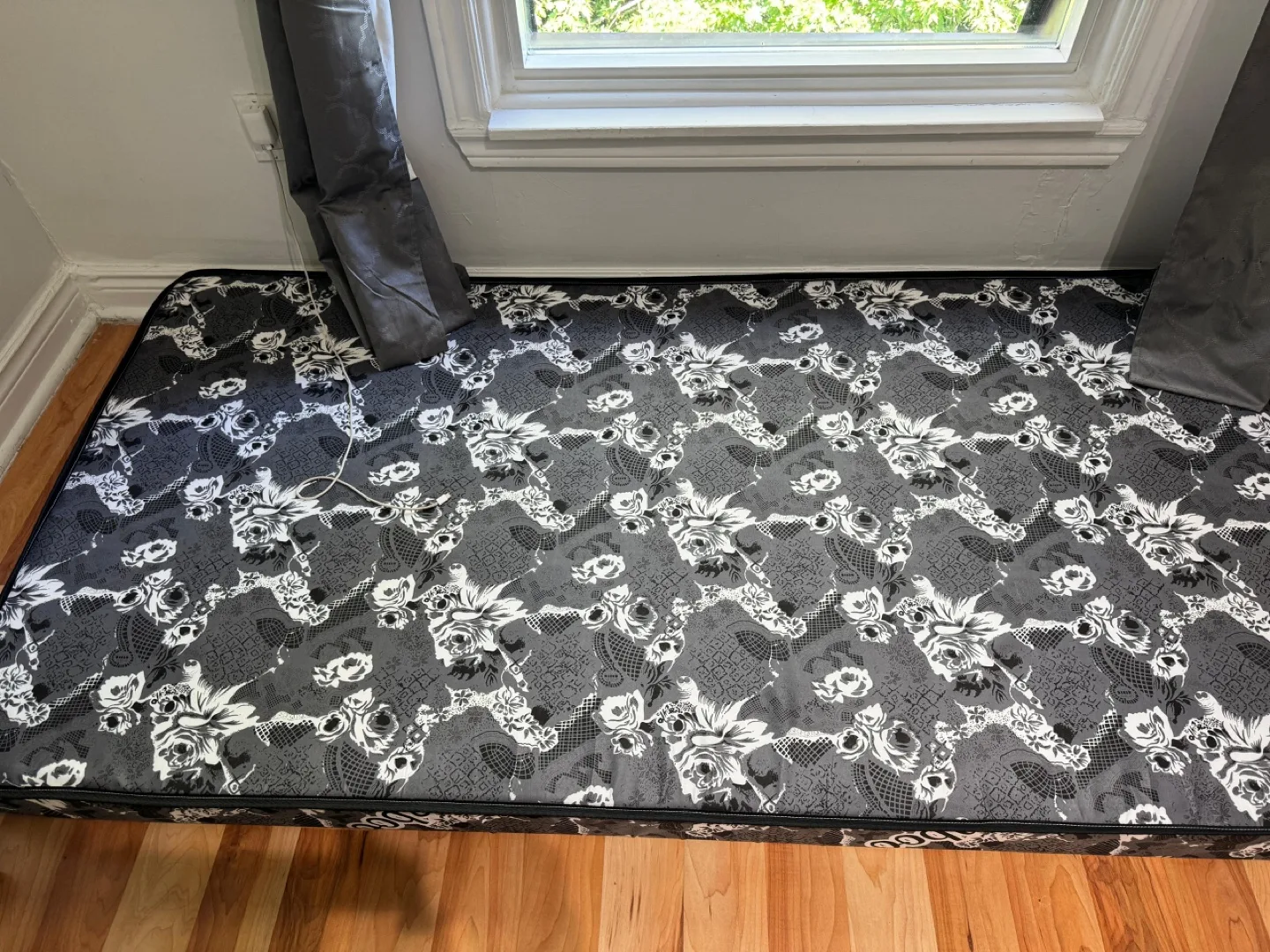 Boo Mattress - Floral Pattern thumbnail