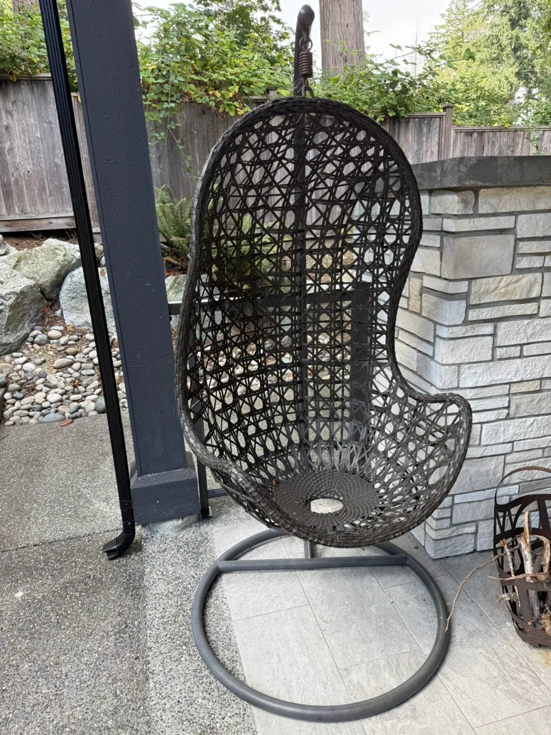 Hanging Egg Chair - Wicker Outdoor Patio Swing image indicator(3)