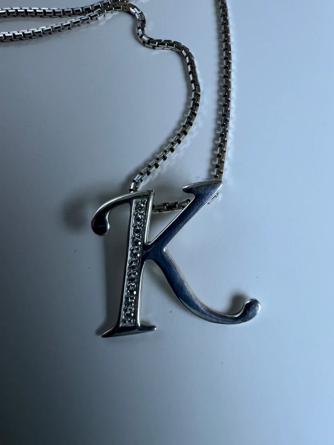 Silver 'K' Initial Necklace 🥕 image indicator(4)