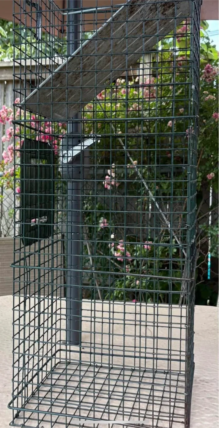 32” (large) Easy Set Live Animal Cage Trap image indicator(3)