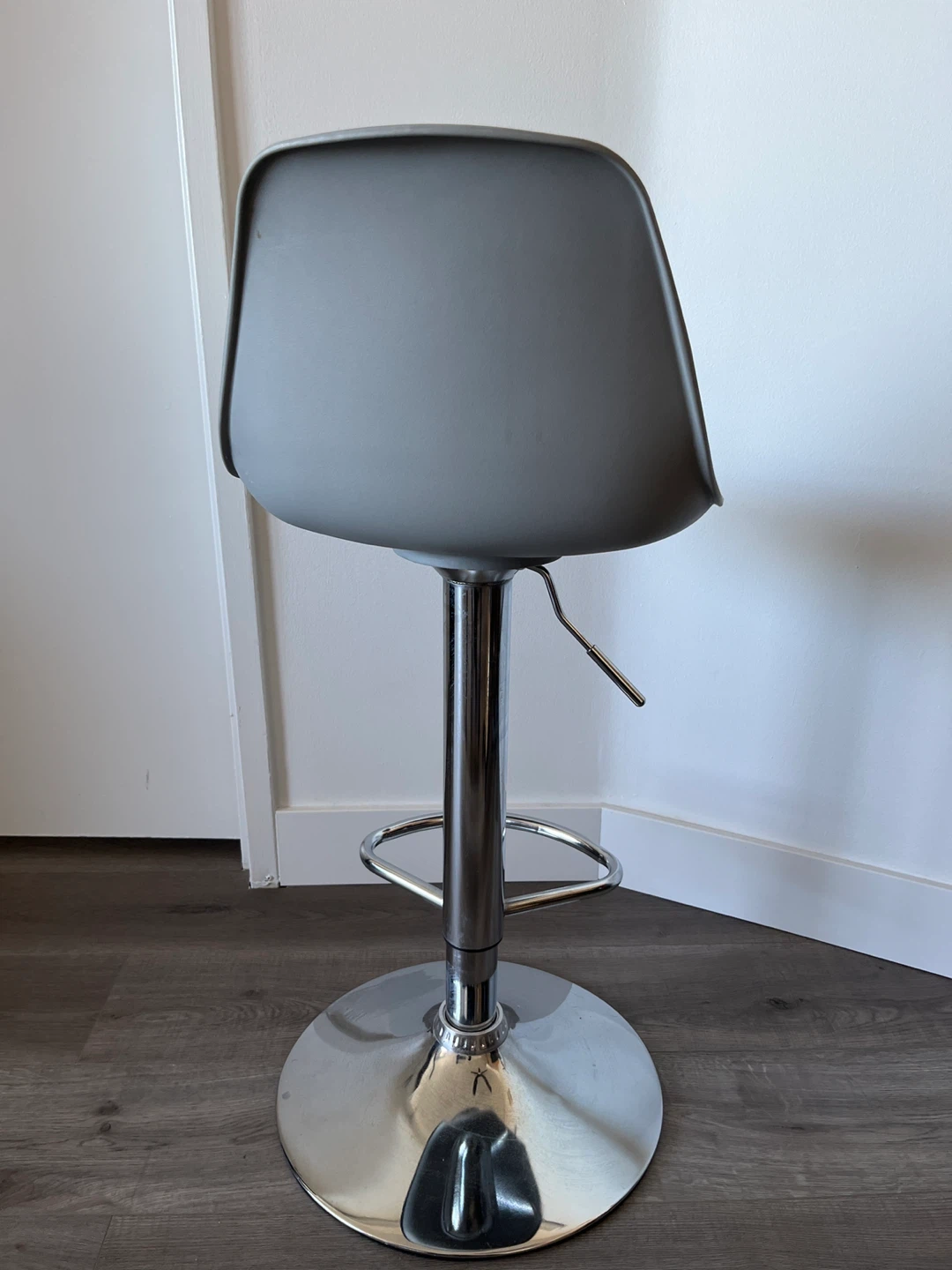 Grey barstool - photo 3