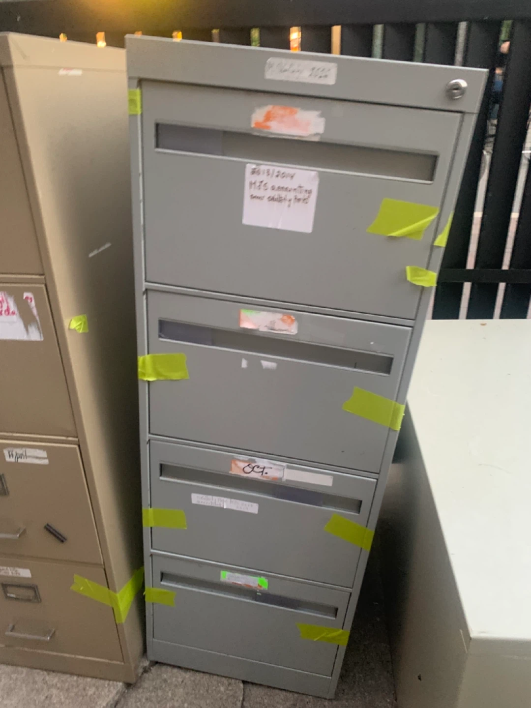 Filing metal Cabinets - Beige/Grey - photo 2