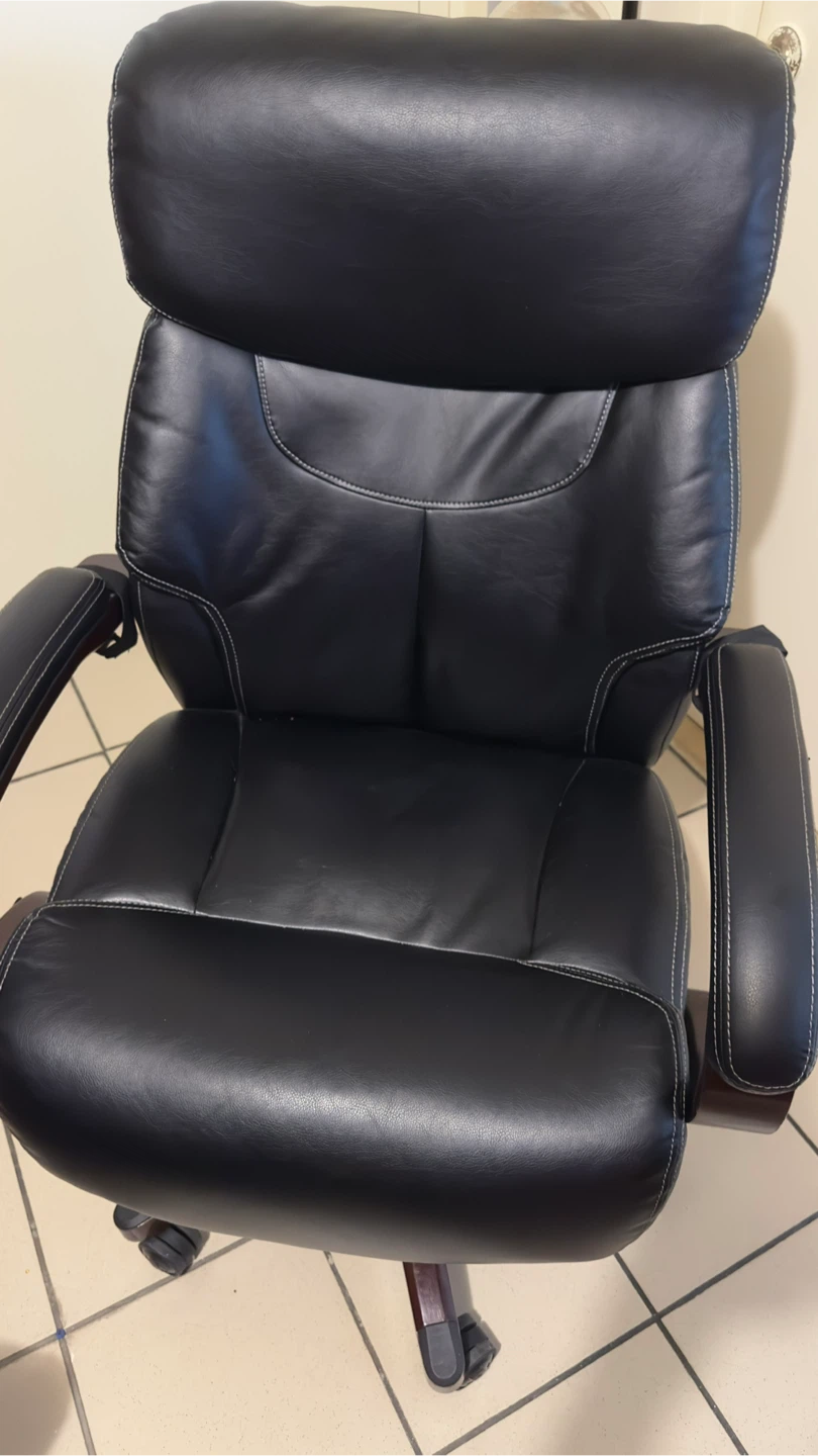 Black Leather Executive Office Chair