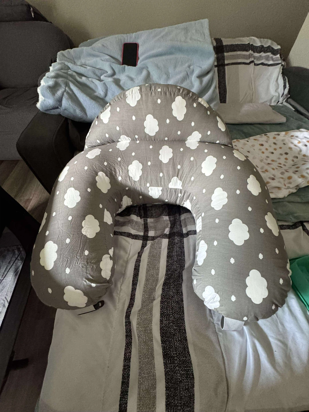 Grey Cloud Print Nursing Pillow Momcozy