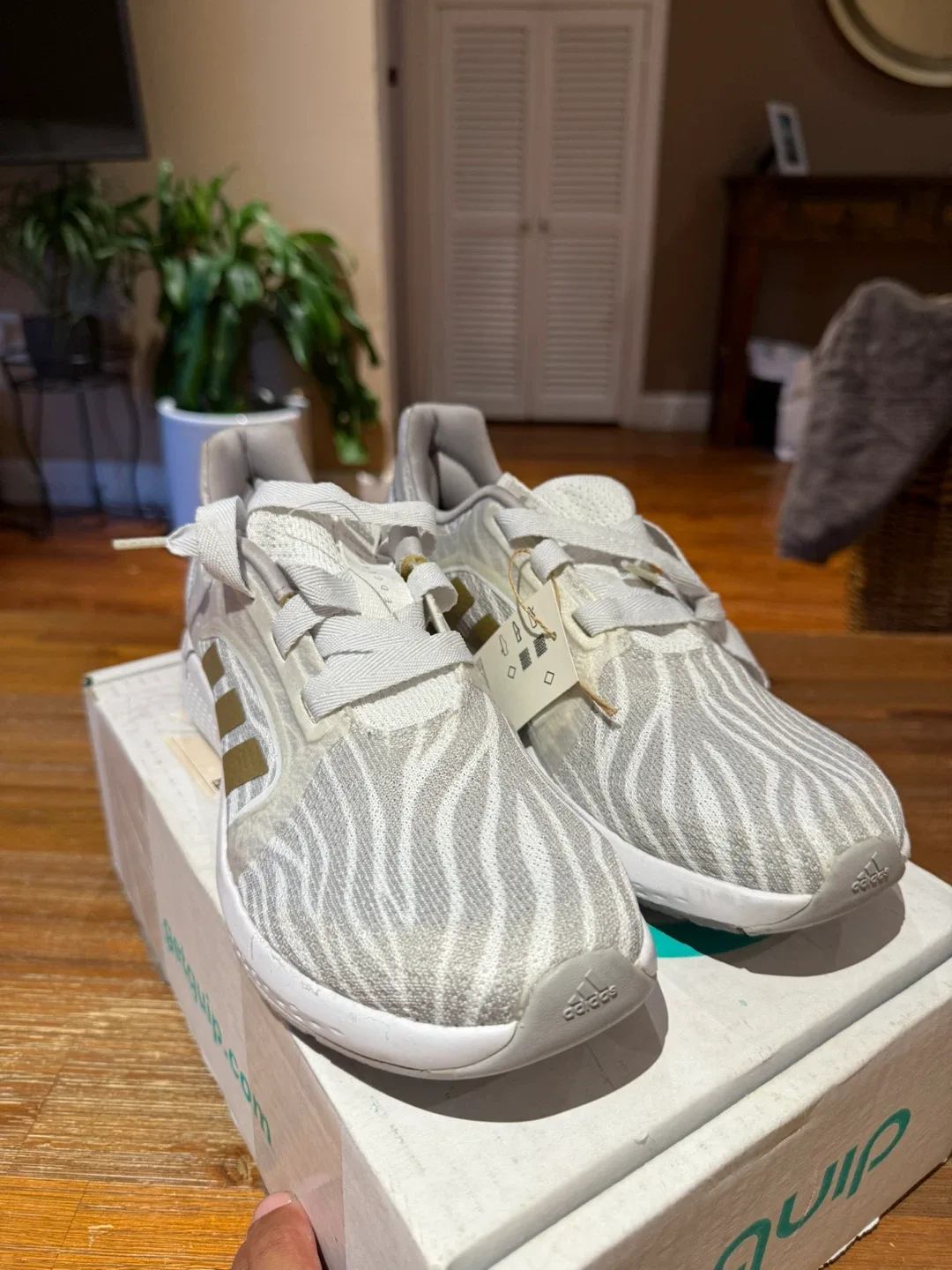 Adidas Edge Lux 4 Women's Running Shoes - Size 9.5 thumbnail
