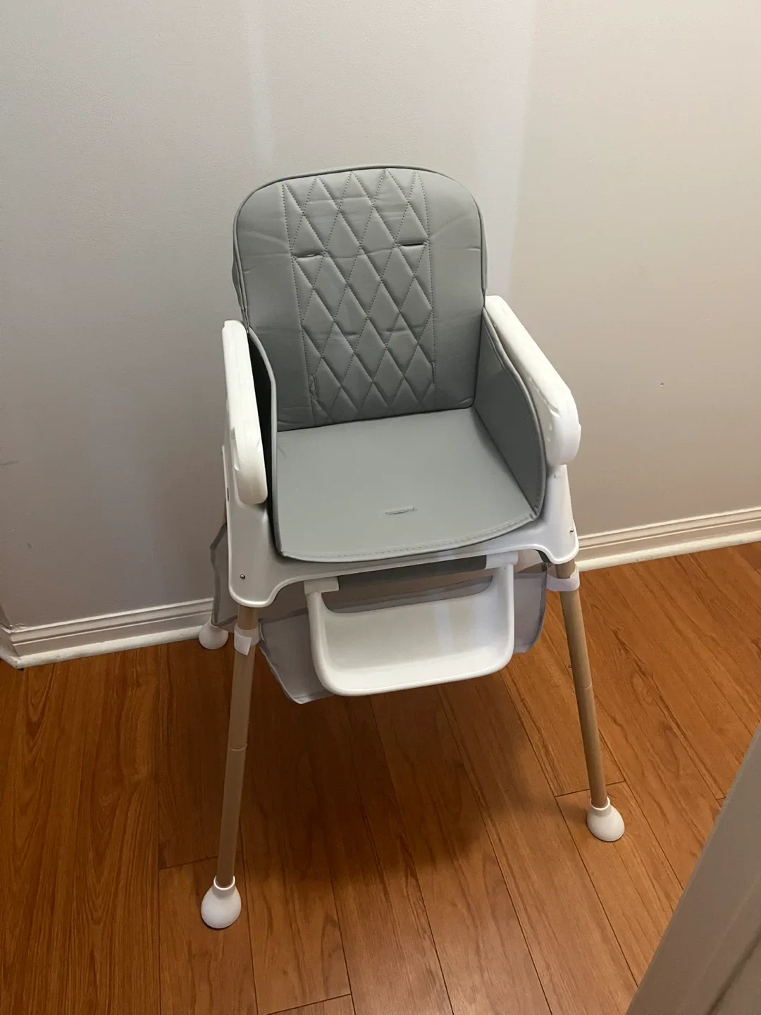 Light Gray Baby High Chair image indicator(3)