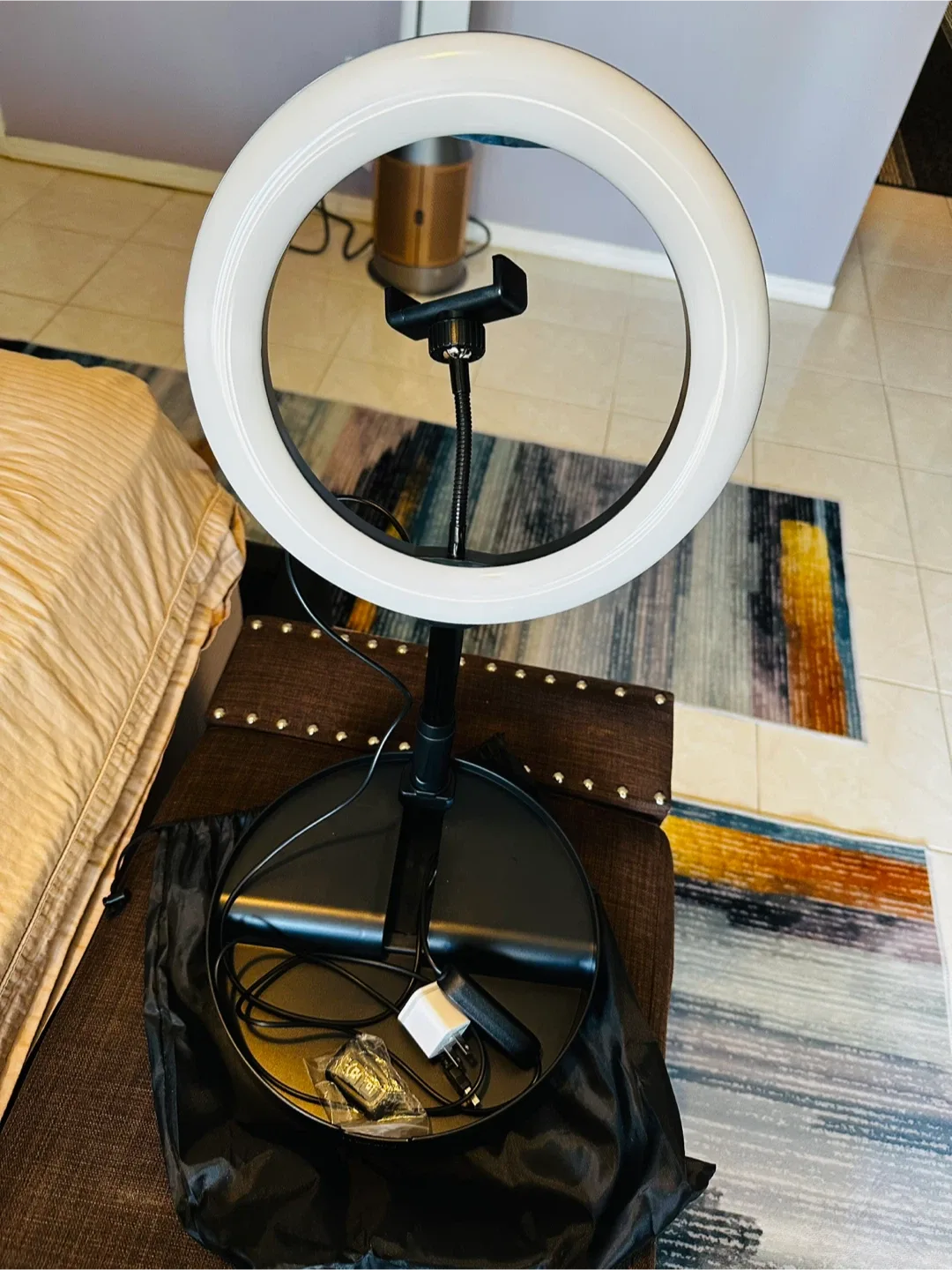 Mobifoto 18" LED Ring Light with Stand image indicator(3)