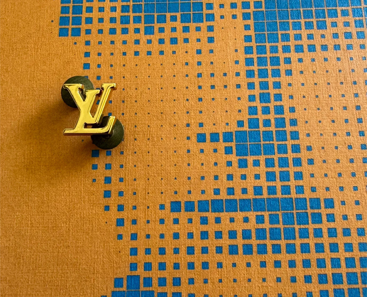 Louis Vuitton Pin Brooch Gold