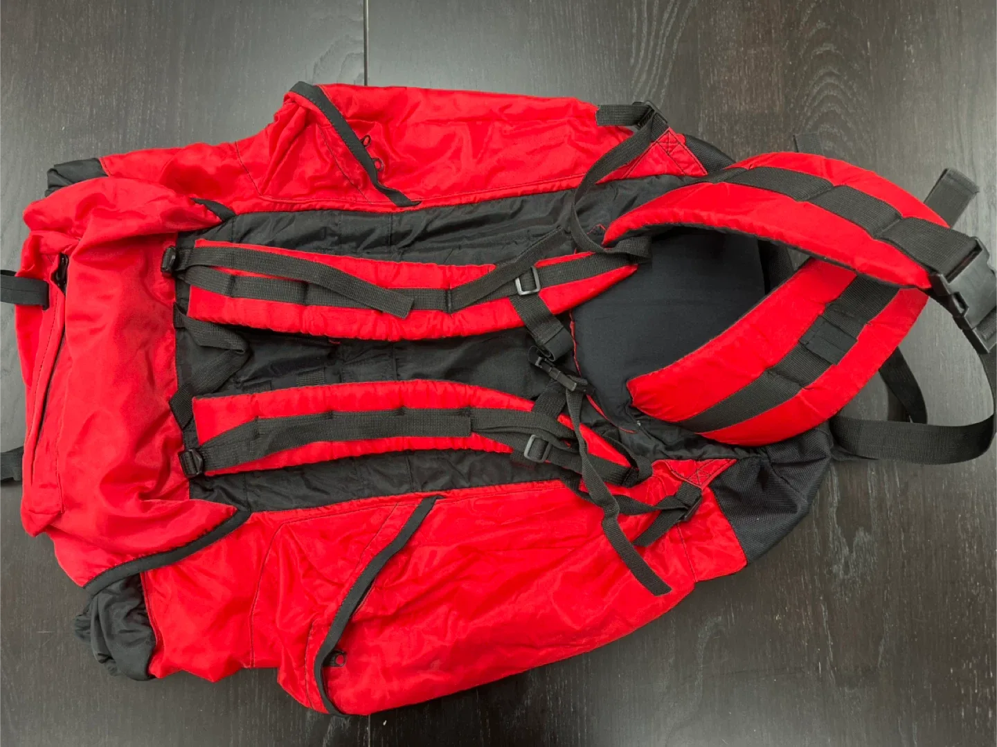 Very Light Weight Hiking Backpack image indicator(2)