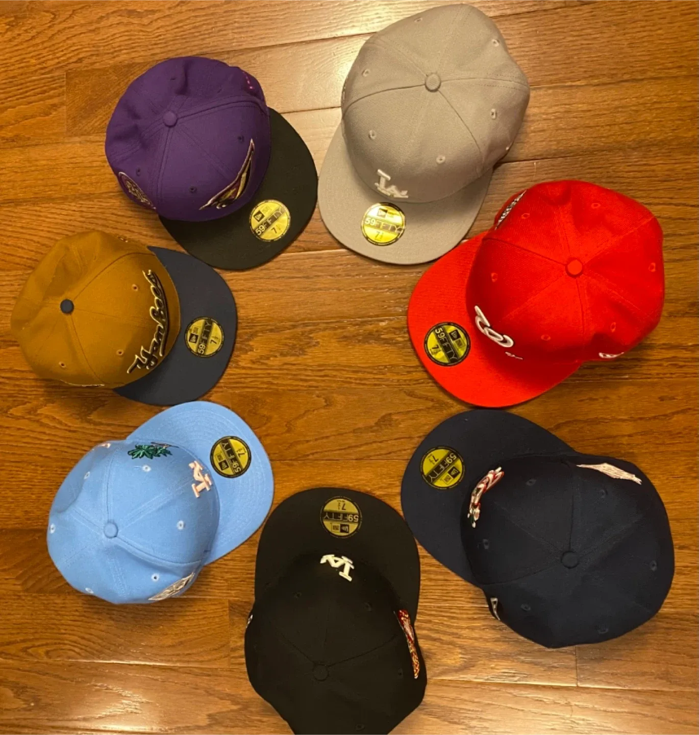 Fitted Hats (7, 1/2) image indicator(4)