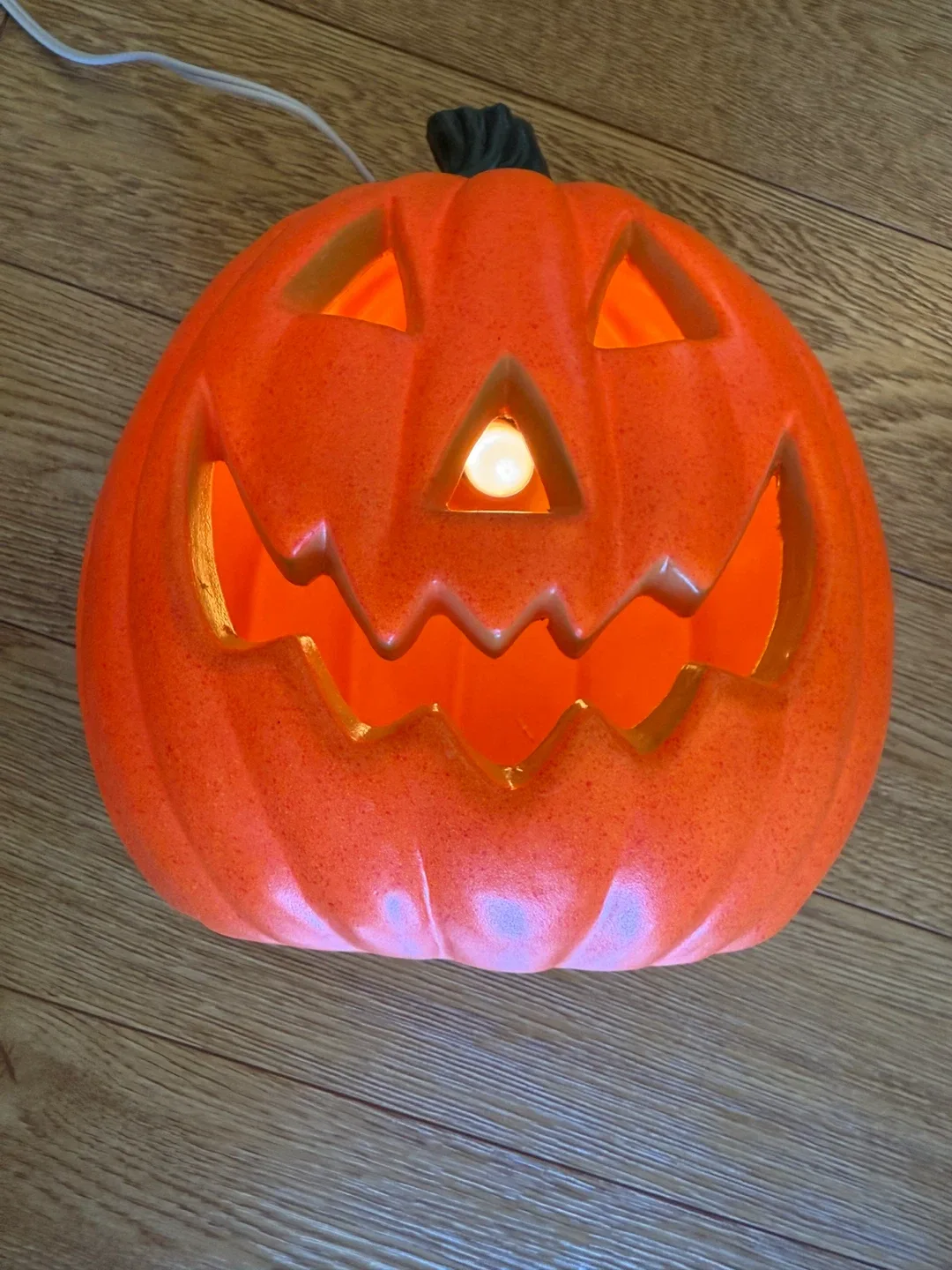 Light-Up Halloween Pumpkin Decoration🥕 thumbnail
