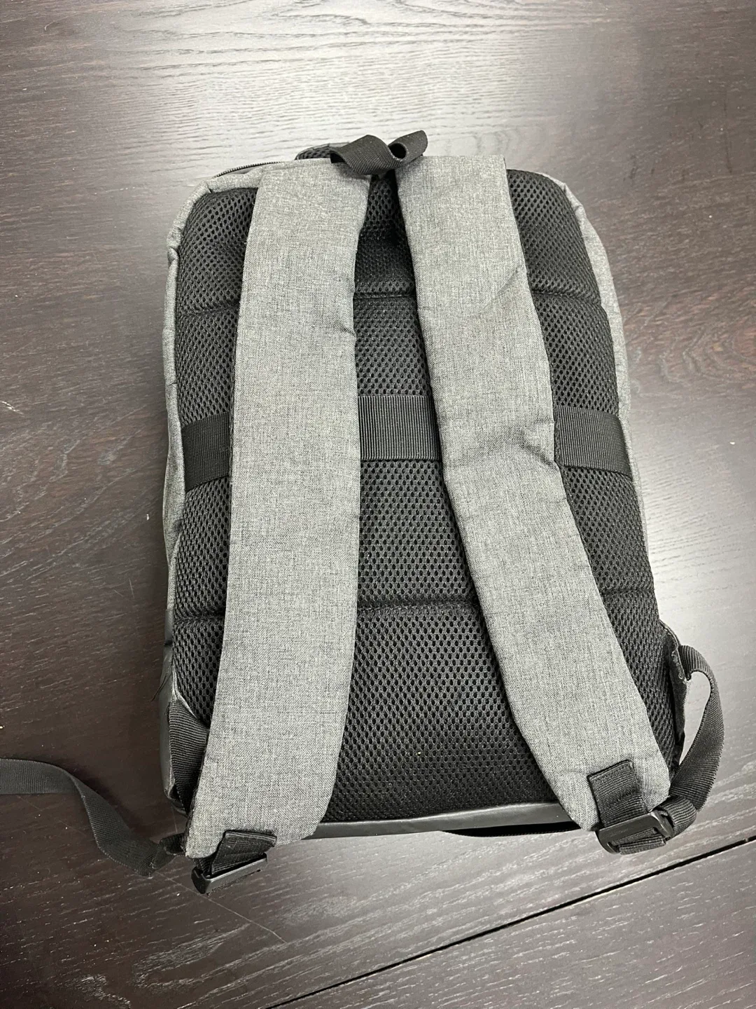 Gray Backpack image indicator(2)