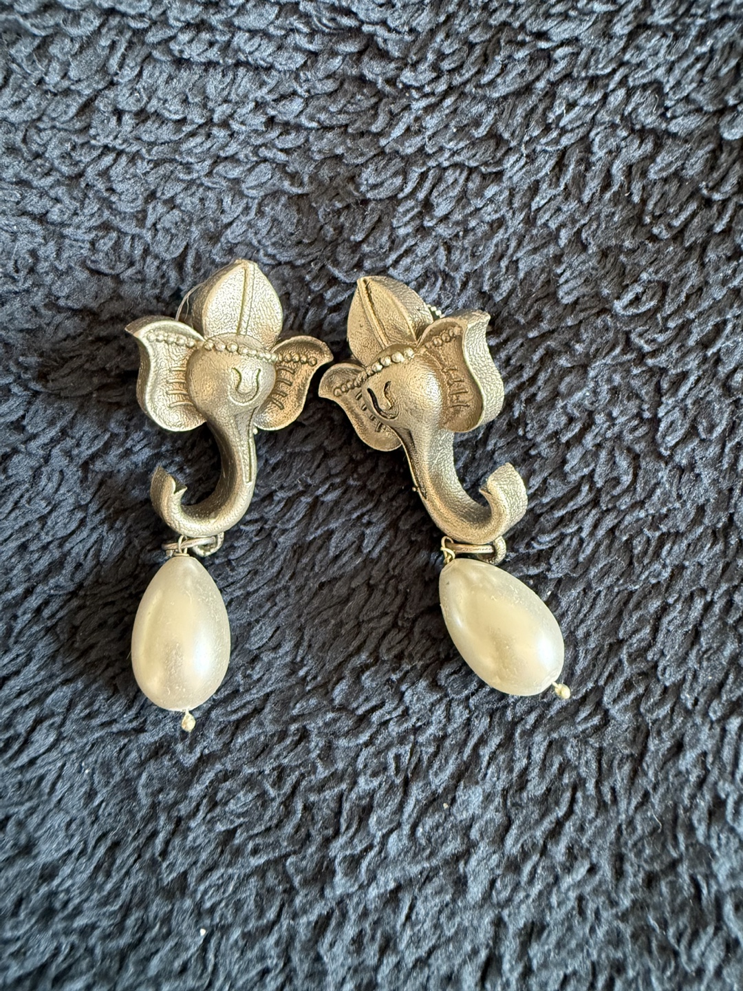 Ganesh Pendant Necklace and Earrings Set - photo 4