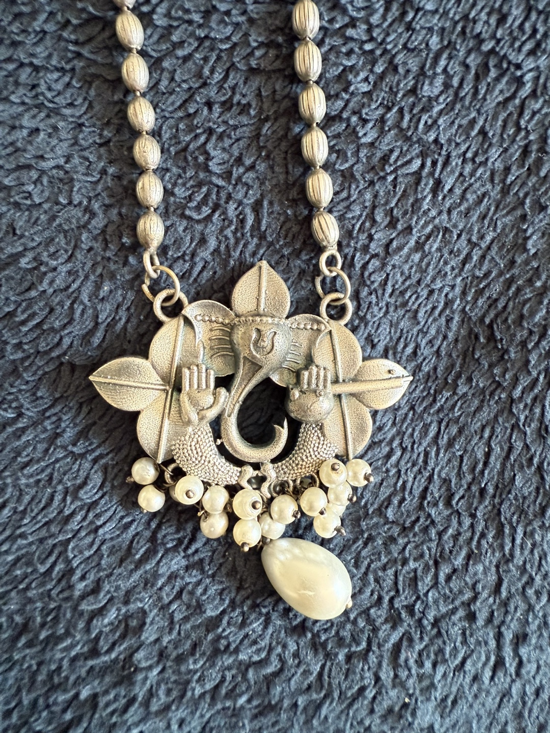 Ganesh Pendant Necklace and Earrings Set - photo 2