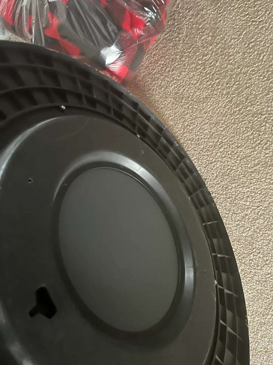 Round Mirror with Beveled Edges. Lightweight 22” image indicator(6)