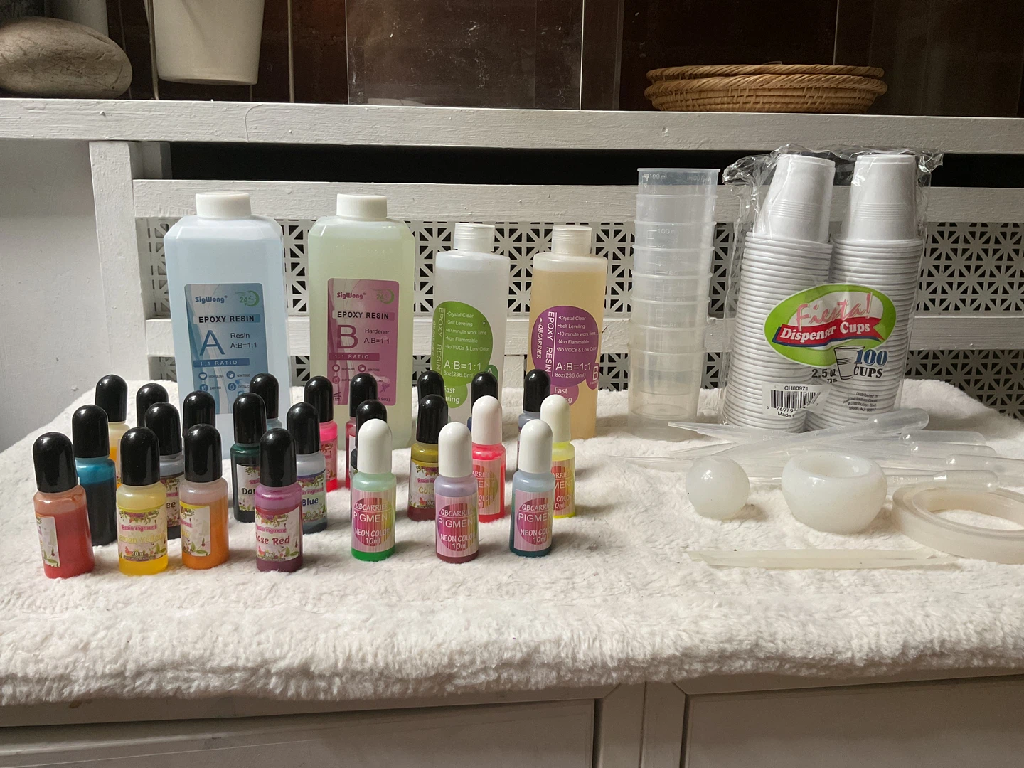 Epoxy Resin Kit with Pigments & Supplies