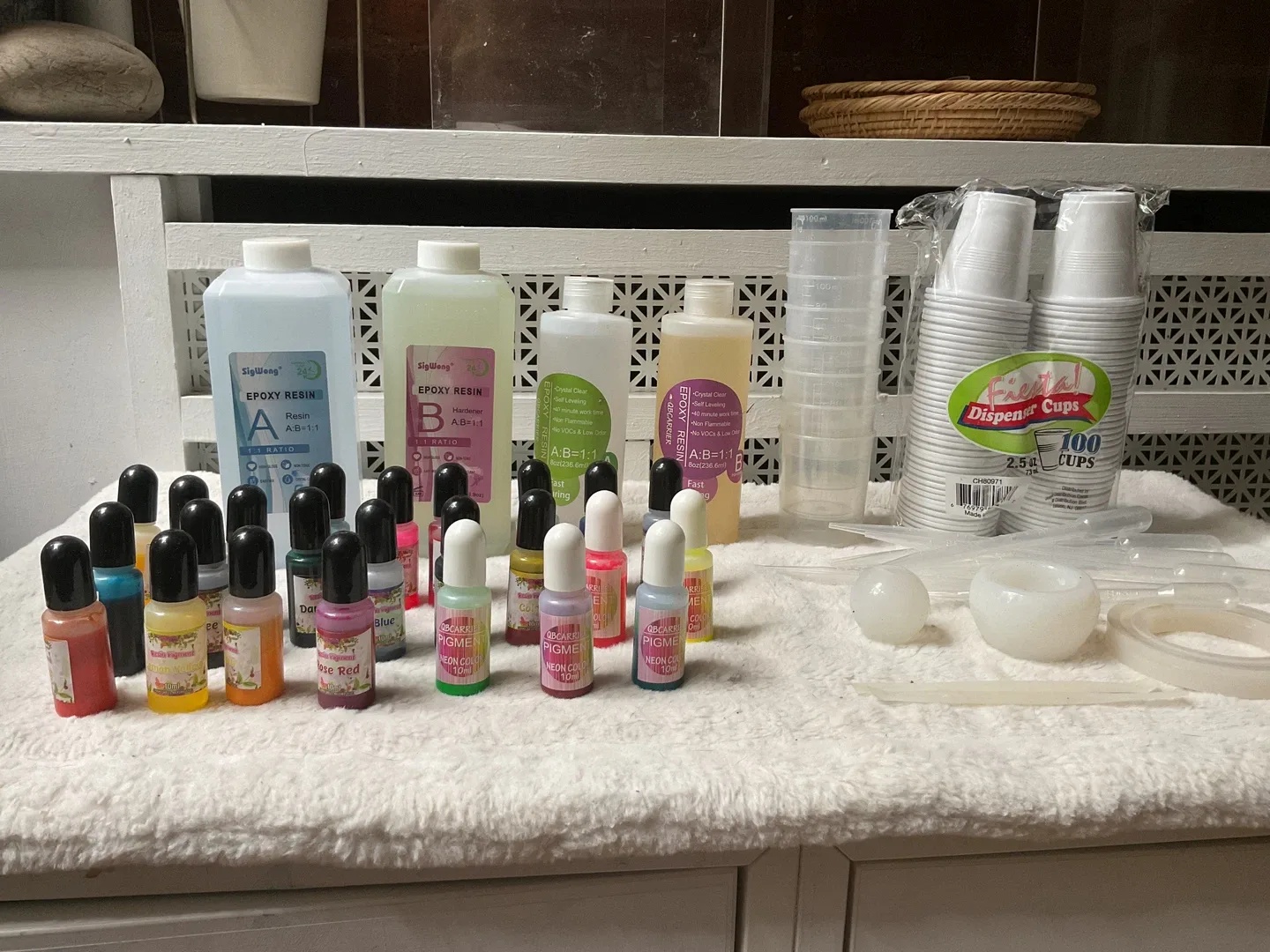 Epoxy Resin Kit with Pigments & Supplies