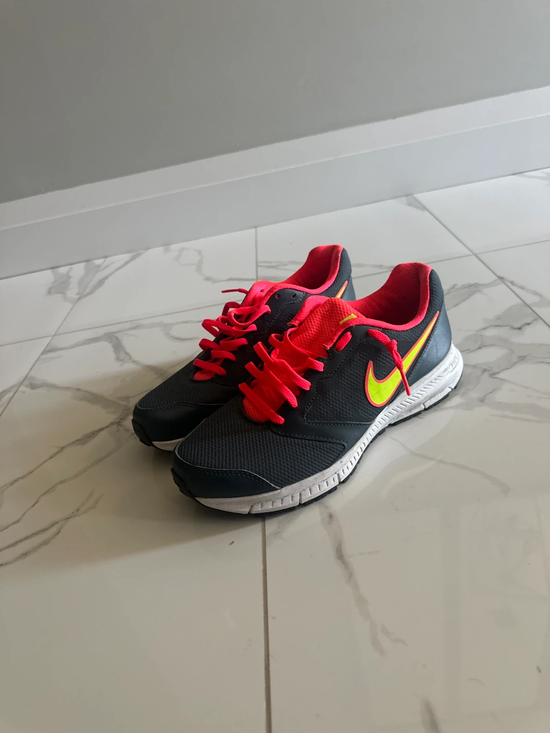 Nike Running Shoes - Size Unknown