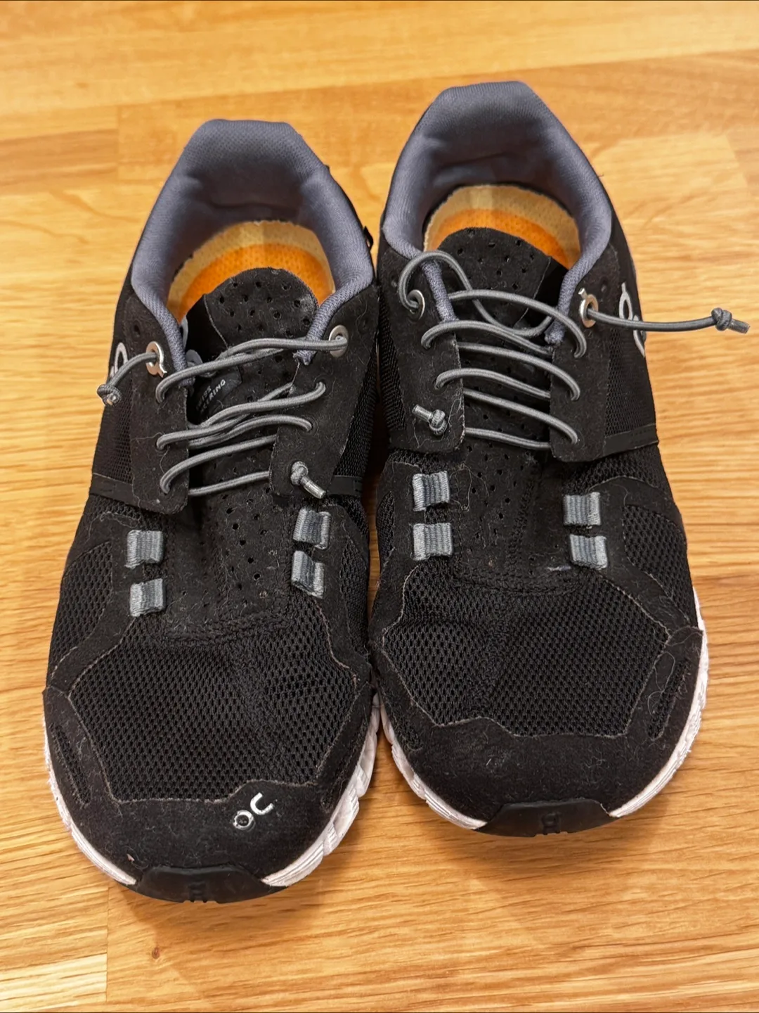 On Running Black Sneakers Women’s size 6 (UK 4) image indicator(3)