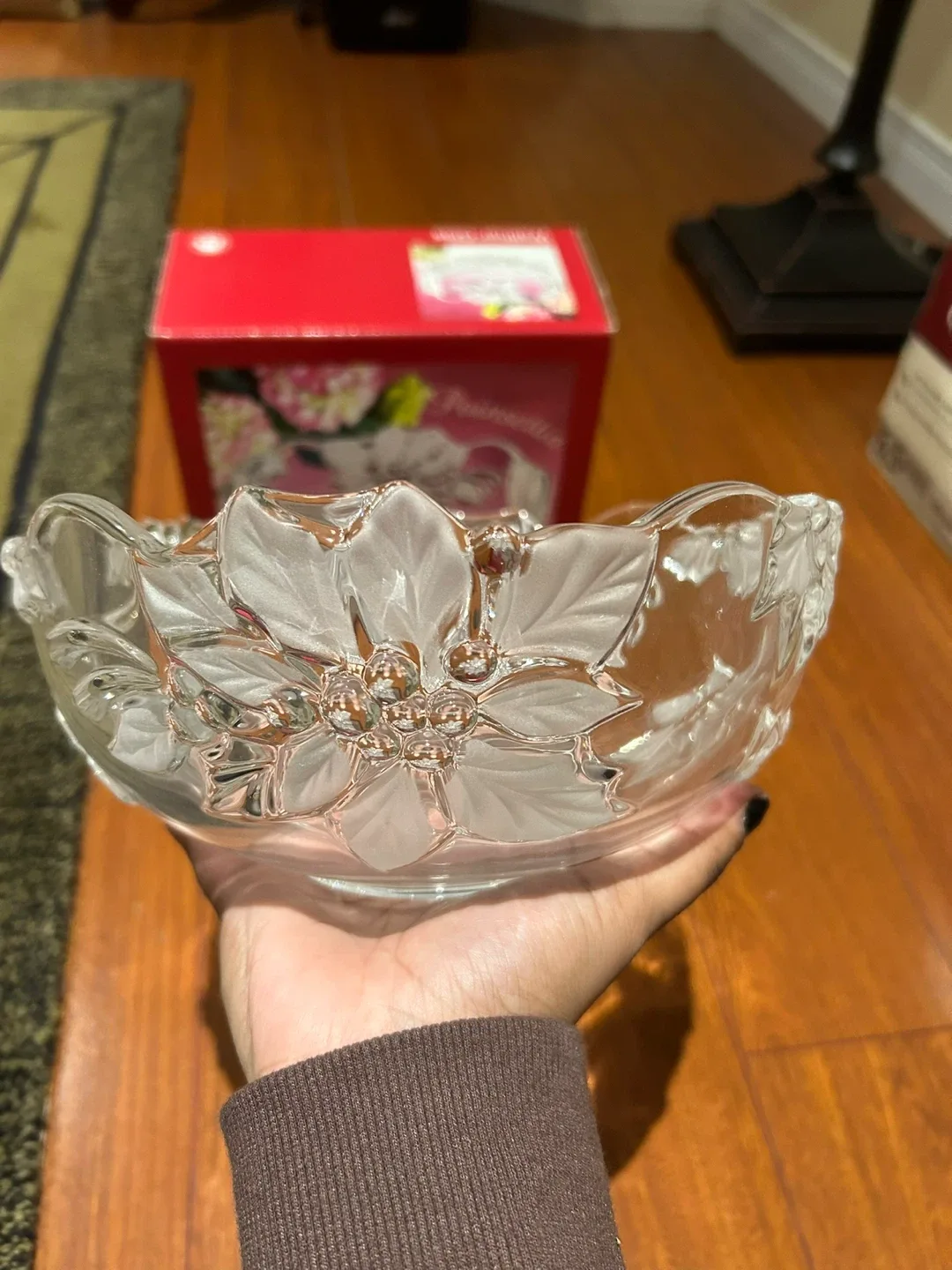 Valther Glas Poinsettia Bowl image indicator(3)