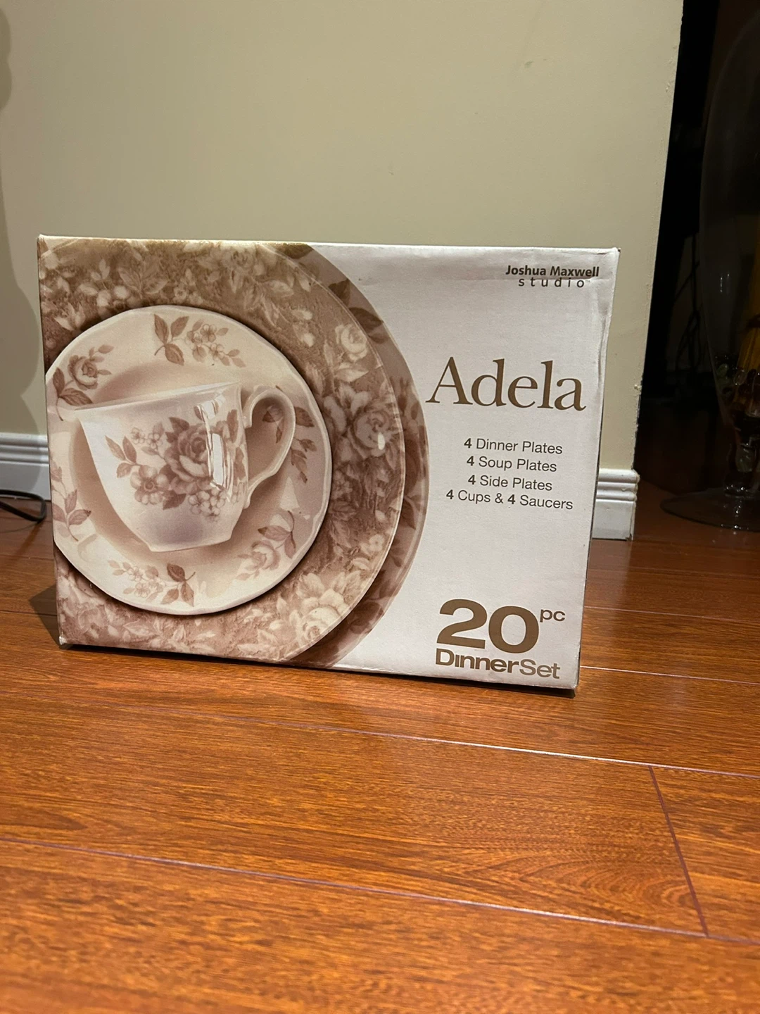 Joshua Maxwell Studio Adela 20-pc Dinner Set