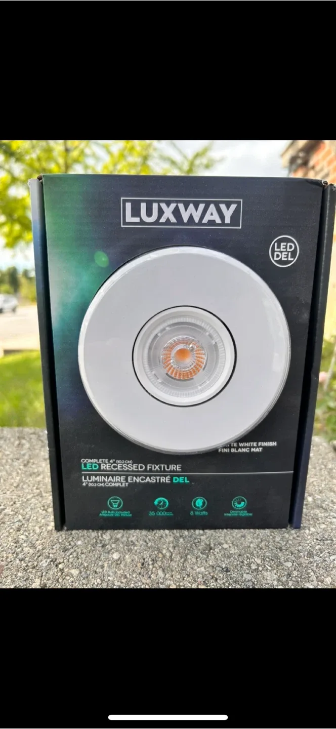 LUXWAY LED Recessed Fixture - White Finish thumbnail