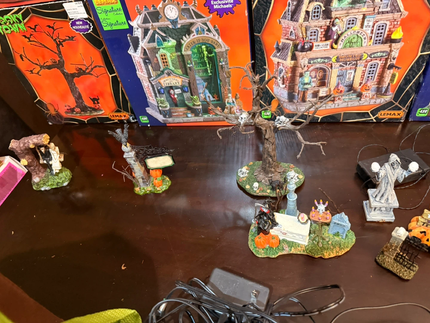Lemax Spooky Town Halloween Village – Huge Lot! - photo 4