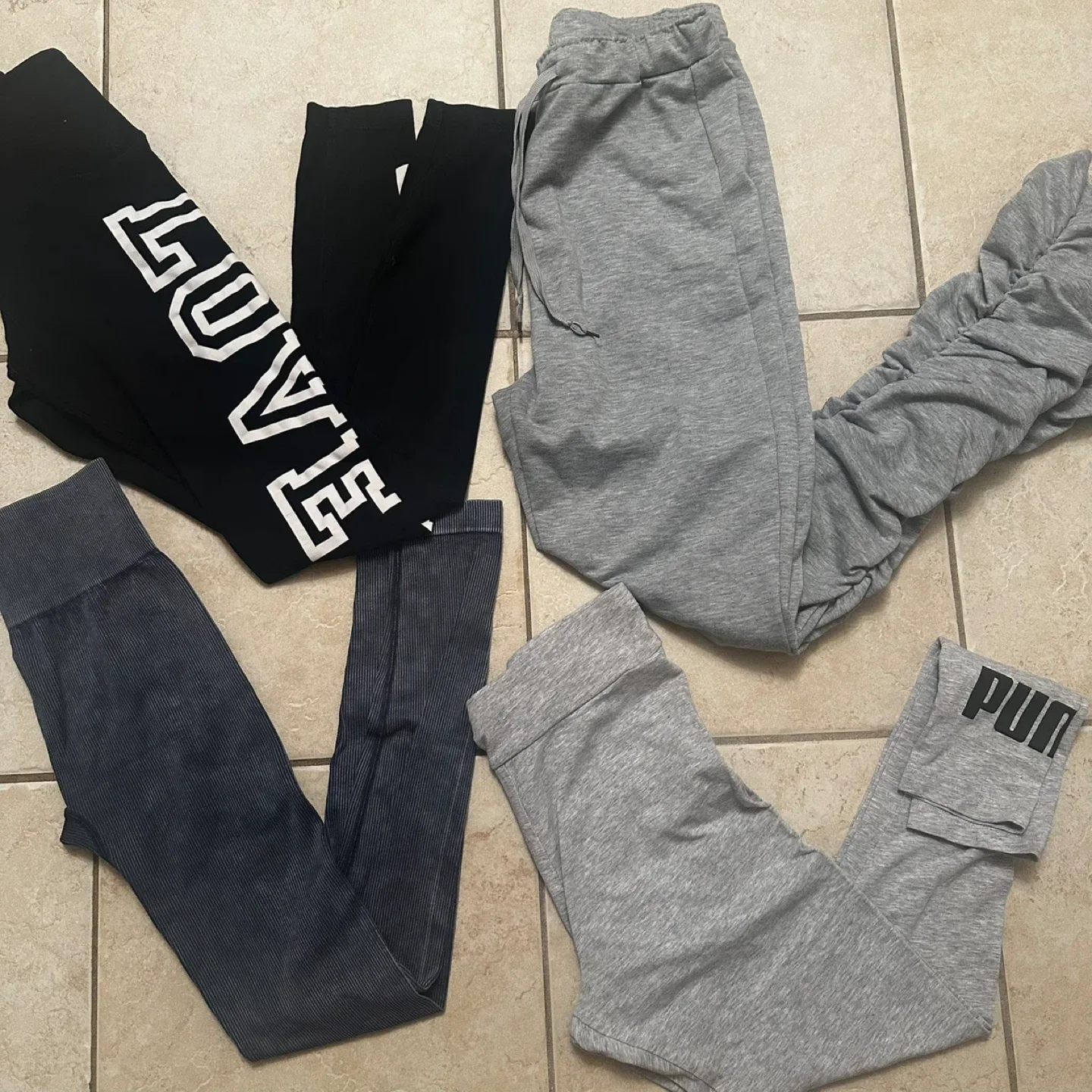 Bundle of 4 Leggings small thumbnail