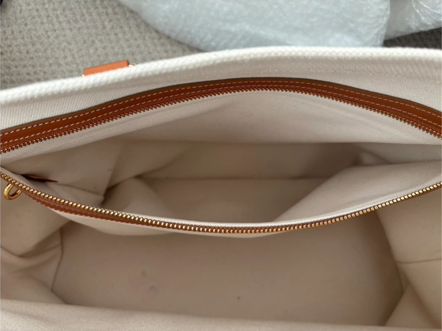 Celine Paris Tote Bag - photo 2