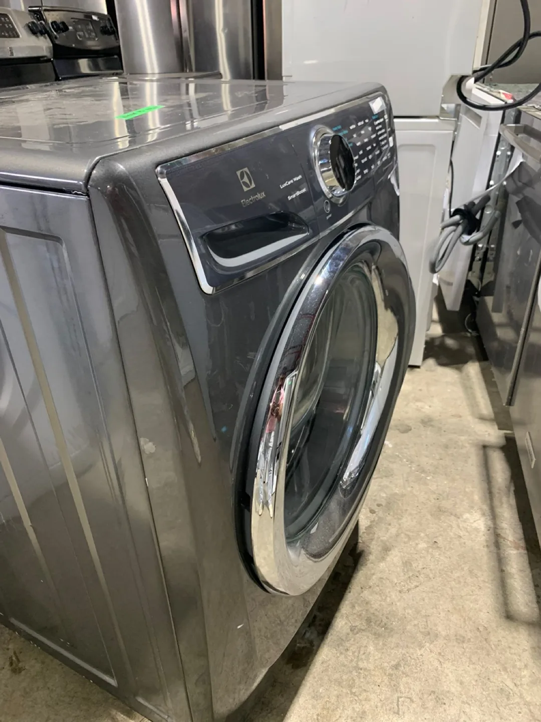 Electrolux 27’ Washer thumbnail