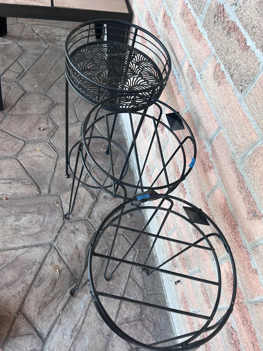 Black Metal Plant Stands - Set of 3 image indicator(2)
