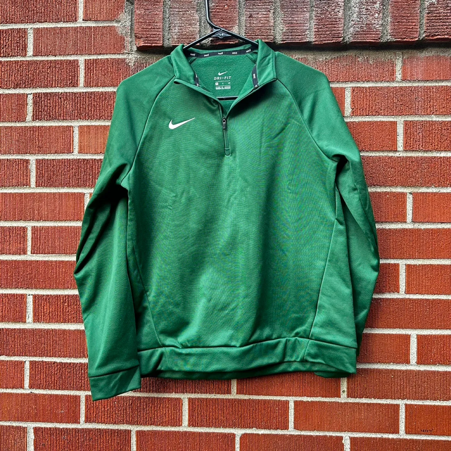 Nike Dri-FIT Green Pullover image indicator(2)