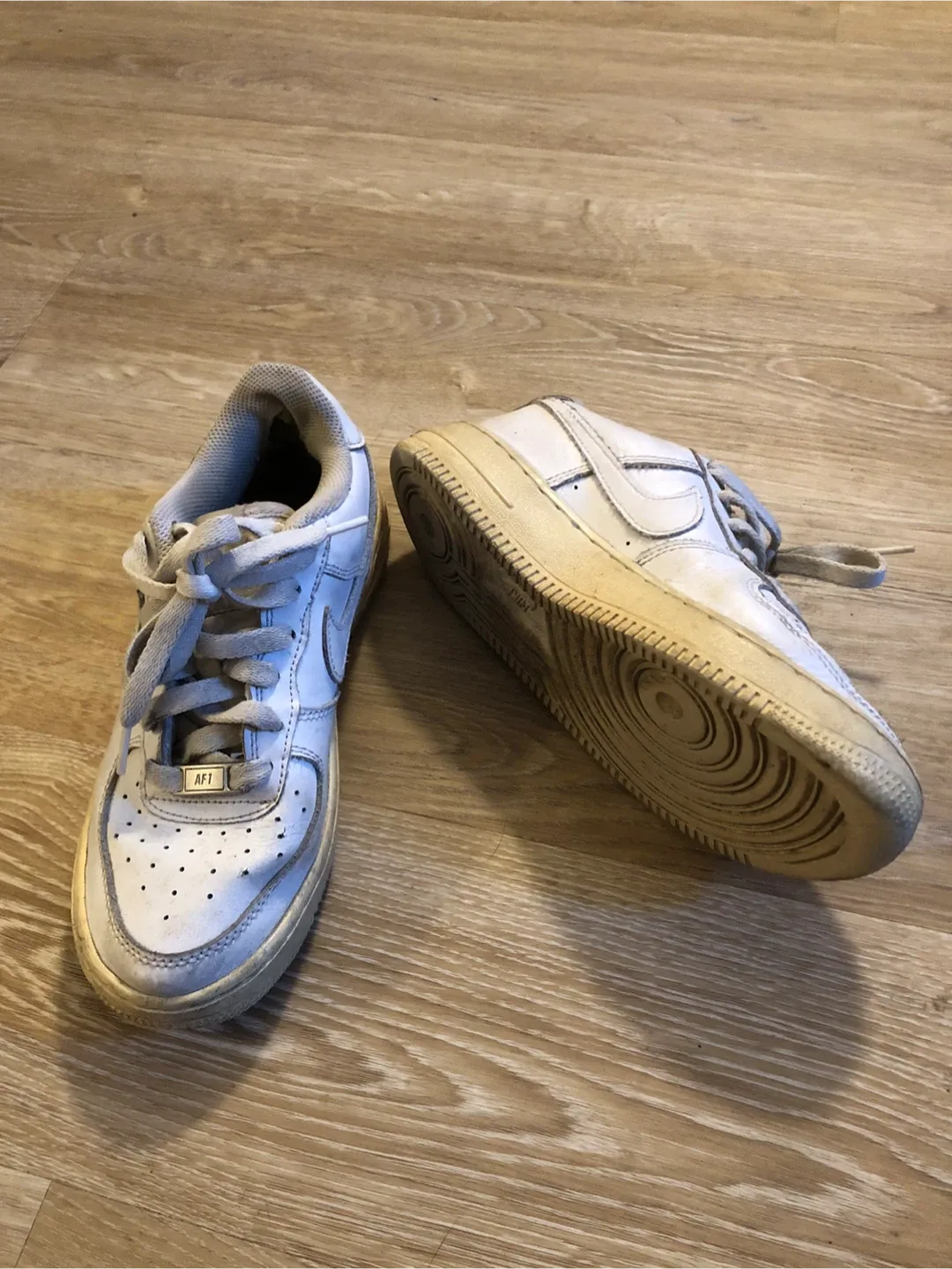 Nike Air Force 1 Sneakers - Size 7 image indicator(2)