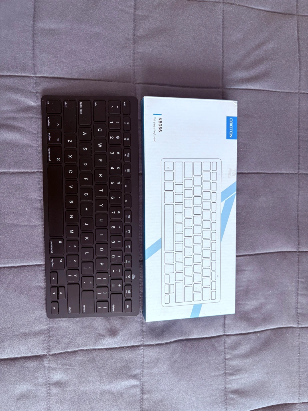 Wireless (Bluetooth) black key board - photo 3
