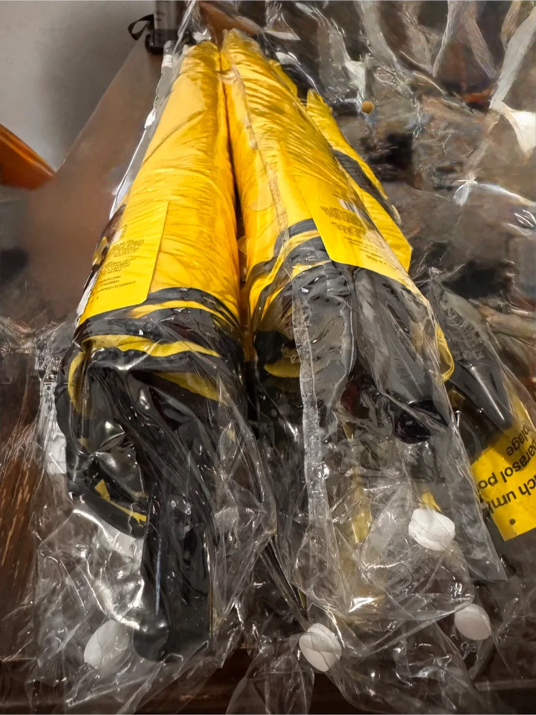 Brand new Yellow Beach Umbrella for Shading image indicator(2)