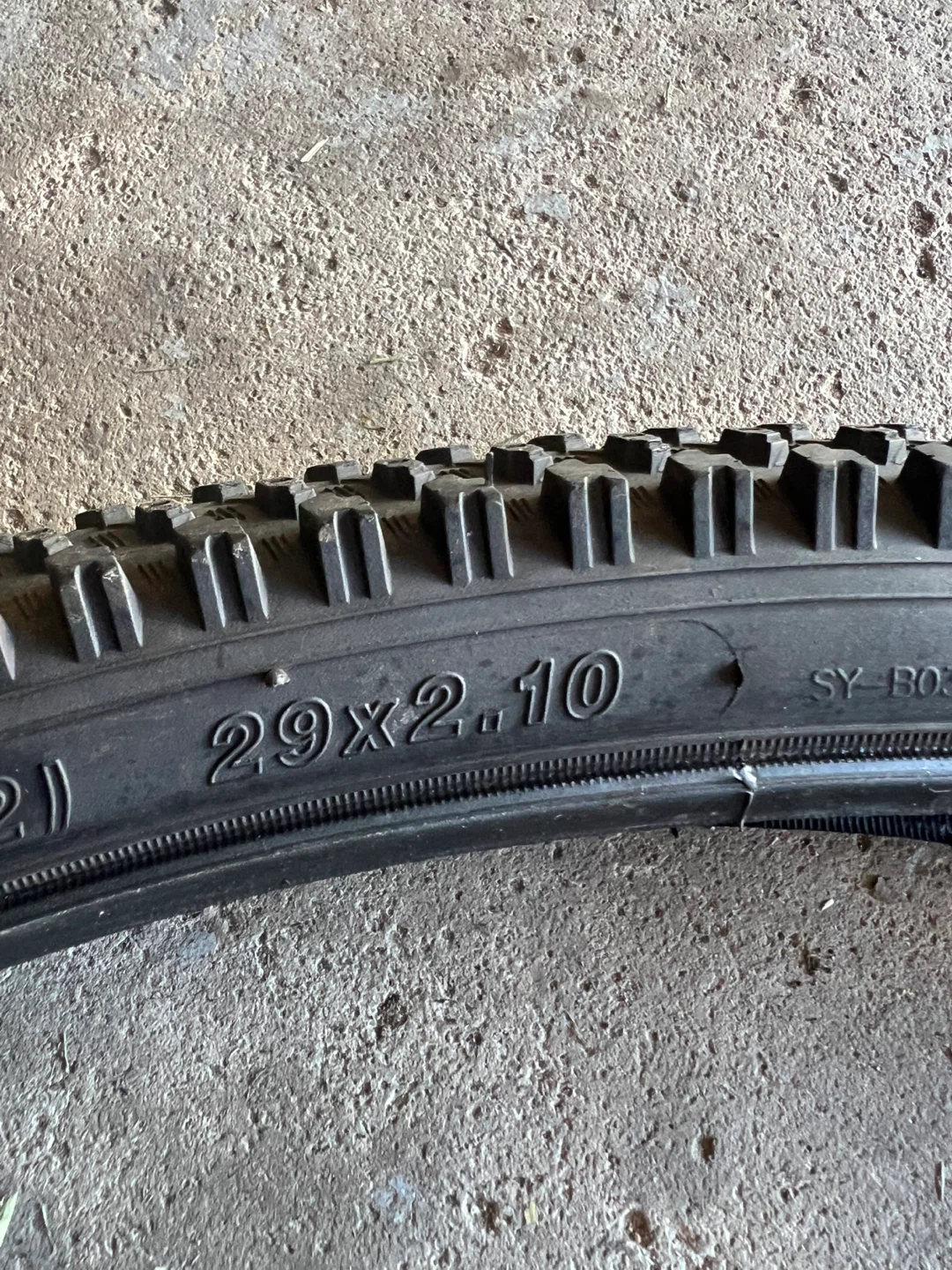 29x2.10 Bike Tire