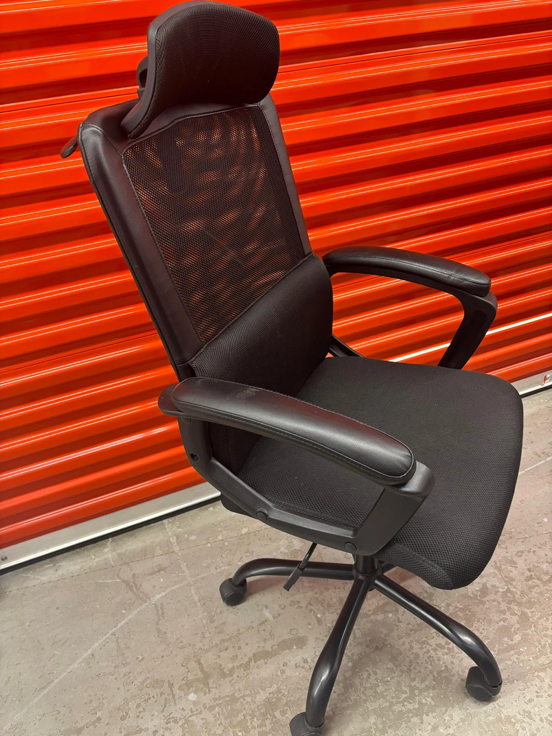Black Ergonomic Office Chair - photo 3