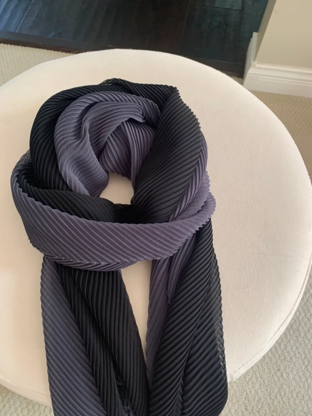 Pleated Scarf - Black & Grey thumbnail
