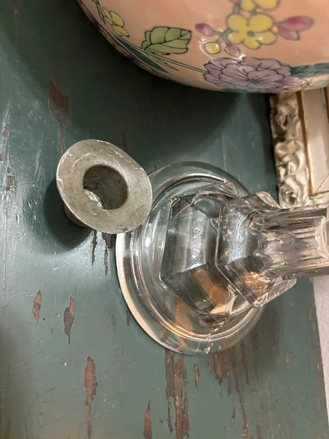 1860 BAKEWELL PEARS "Thistle" Pattern Flint Glass Candlestick image indicator(4)