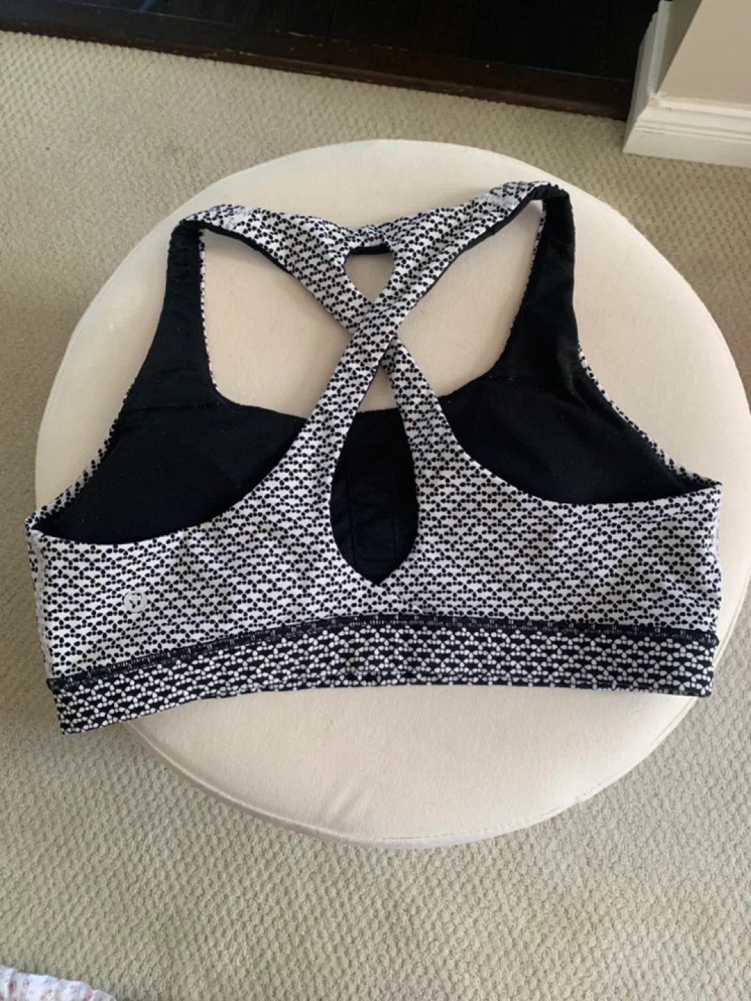 Lululemon Sports Bra, Size 12 image indicator(2)