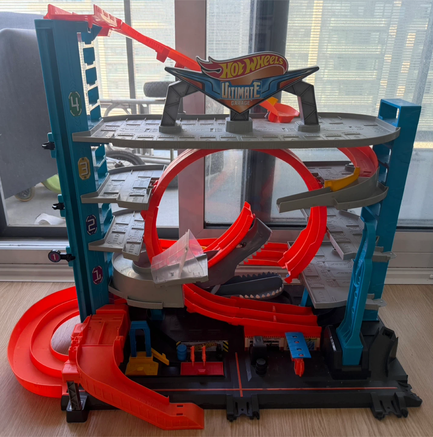Hot Wheels Ultimate Garage Playset